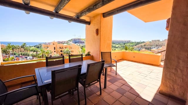 3 chambre Appartement à vendre à La Duquesa / Puerto de la Duquesa, Manilva avec garage - 329 000 € (Ref: 9543035)