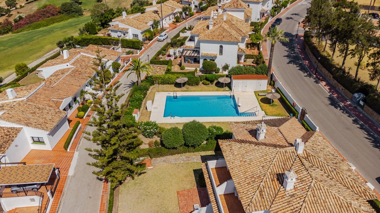 3 Zimmer Haus zu verkaufen in La Duquesa / Puerto de la Duquesa mit Pool - 515.000 € (Ref: 9575631)