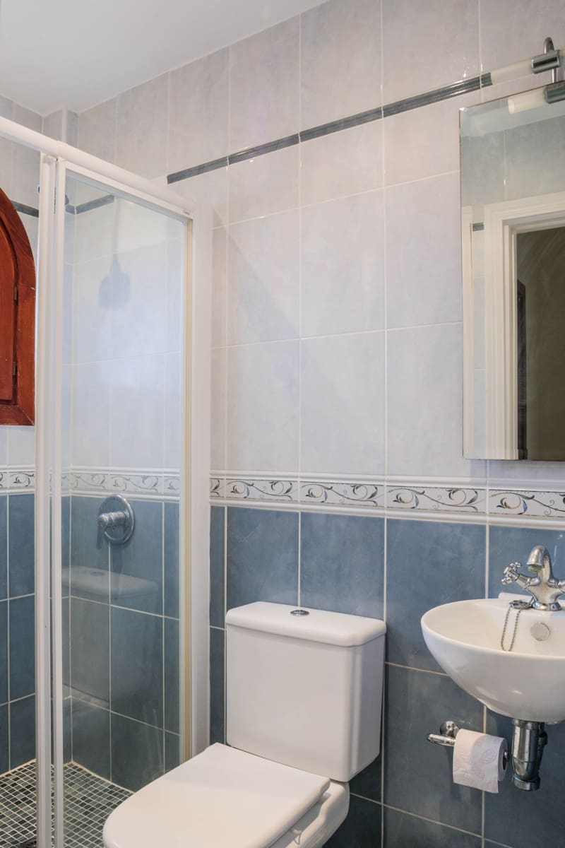 3 bedroom Townhouse for sale in La Duquesa / Puerto de la Duquesa with pool - € 499,000 (Ref: 9575631)