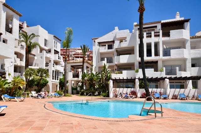 3 makuuhuone Huoneisto myytävänä paikassa La Duquesa / Puerto de la Duquesa, Manilva mukana uima-altaan 
autotalli - 325 000 € (Ref: 9598351)