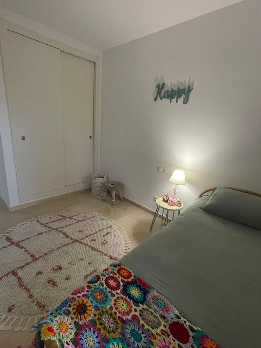 3 Zimmer Apartment zu verkaufen in Castillo de la Duquesa mit Pool Garage - 630.000 € (Ref: 9601490)