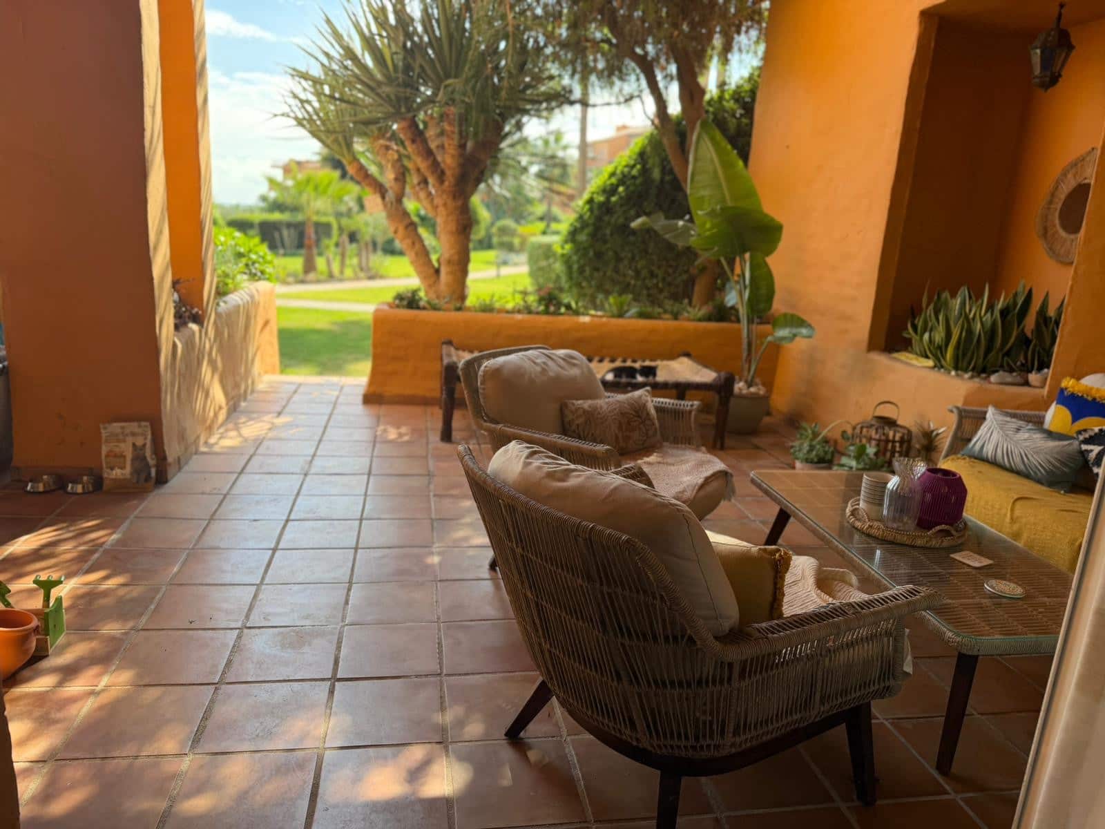 3 Zimmer Apartment zu verkaufen in Castillo de la Duquesa mit Pool Garage - 630.000 € (Ref: 9601490)