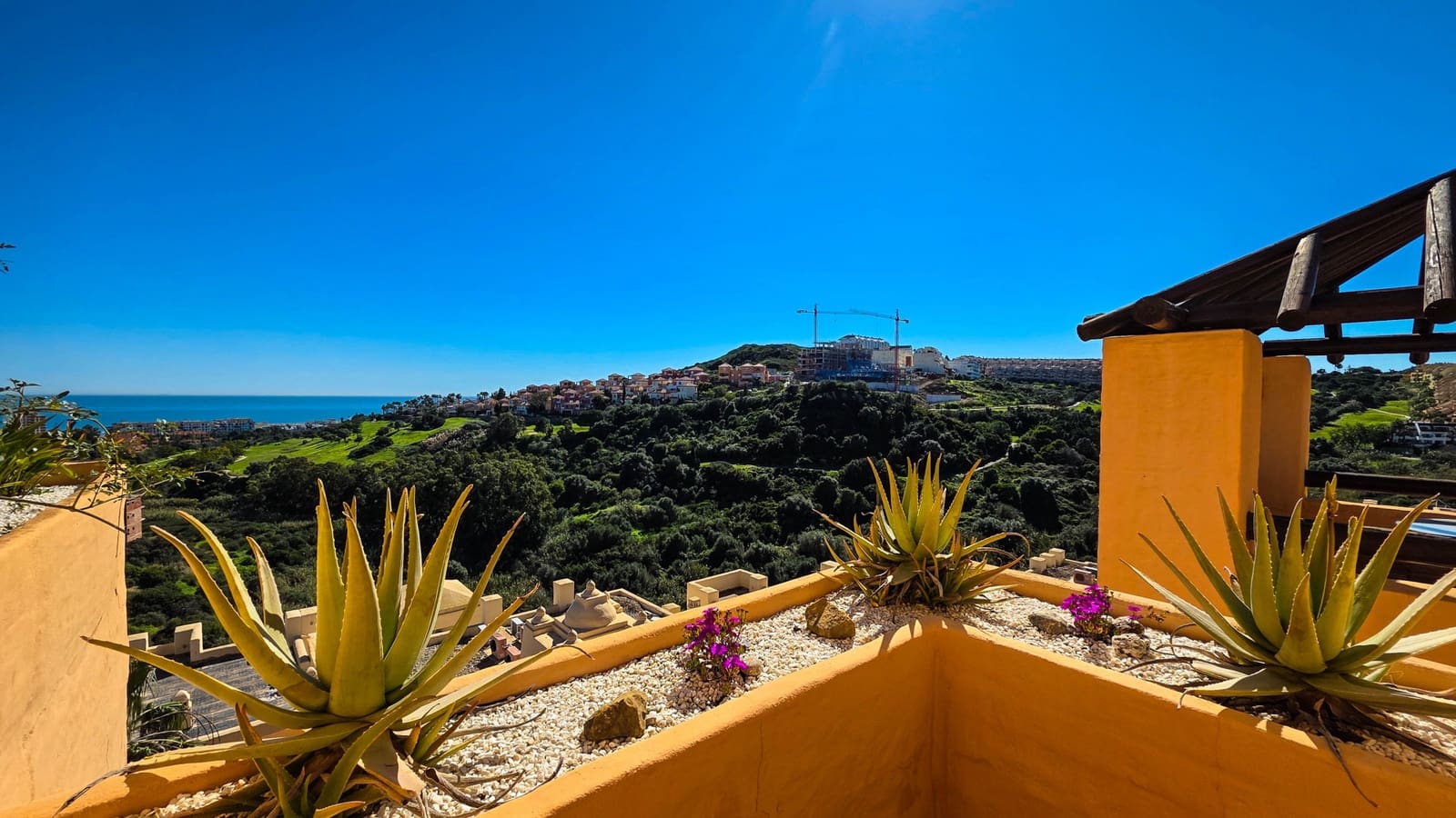 3 Zimmer Penthouse zu verkaufen in La Duquesa / Puerto de la Duquesa mit Pool Garage - 495.000 € (Ref: 9606843)