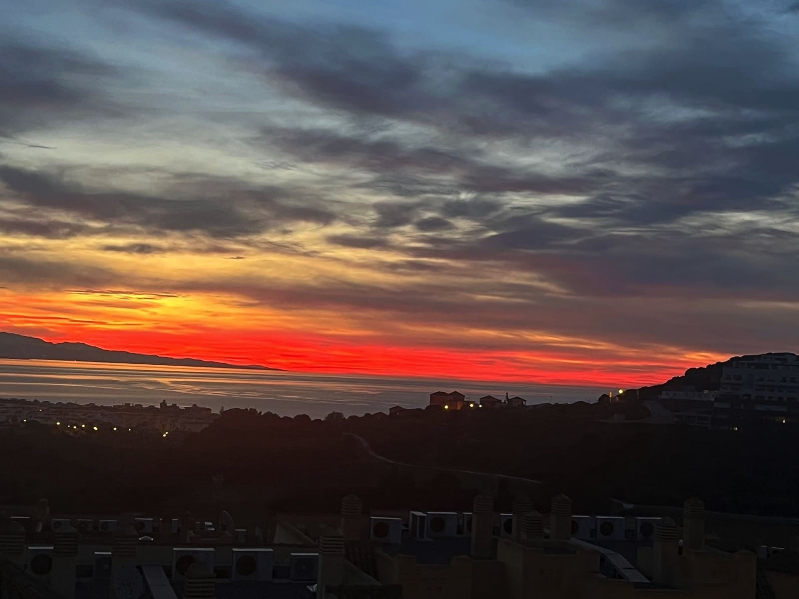 2 sovrum Takvåning till salu i Manilva med pool garage - 285 000 € (Ref: 9606844)