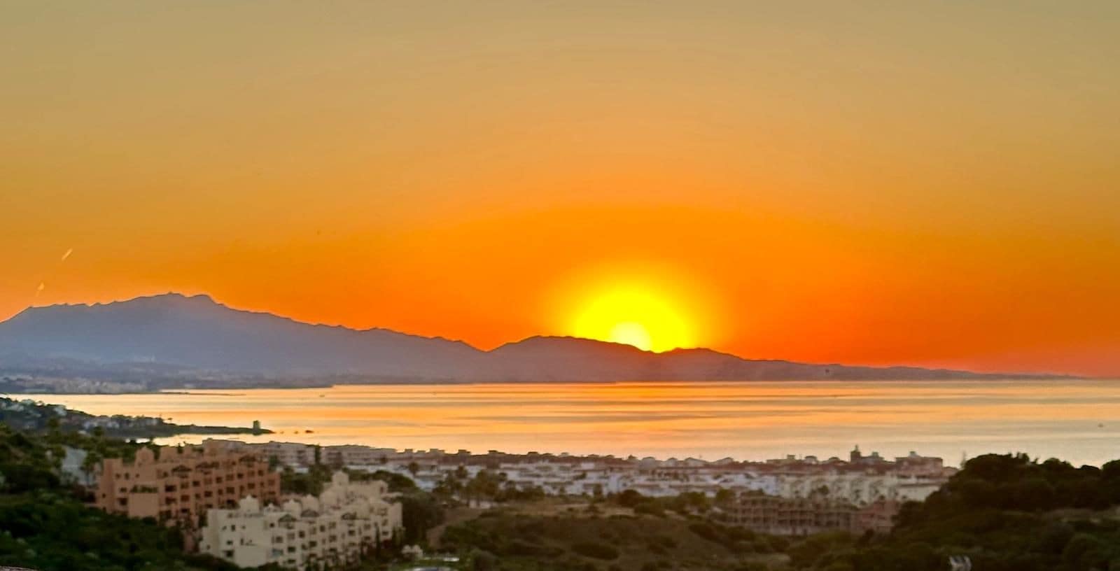 2 sovrum Takvåning till salu i Manilva med pool garage - 285 000 € (Ref: 9606844)