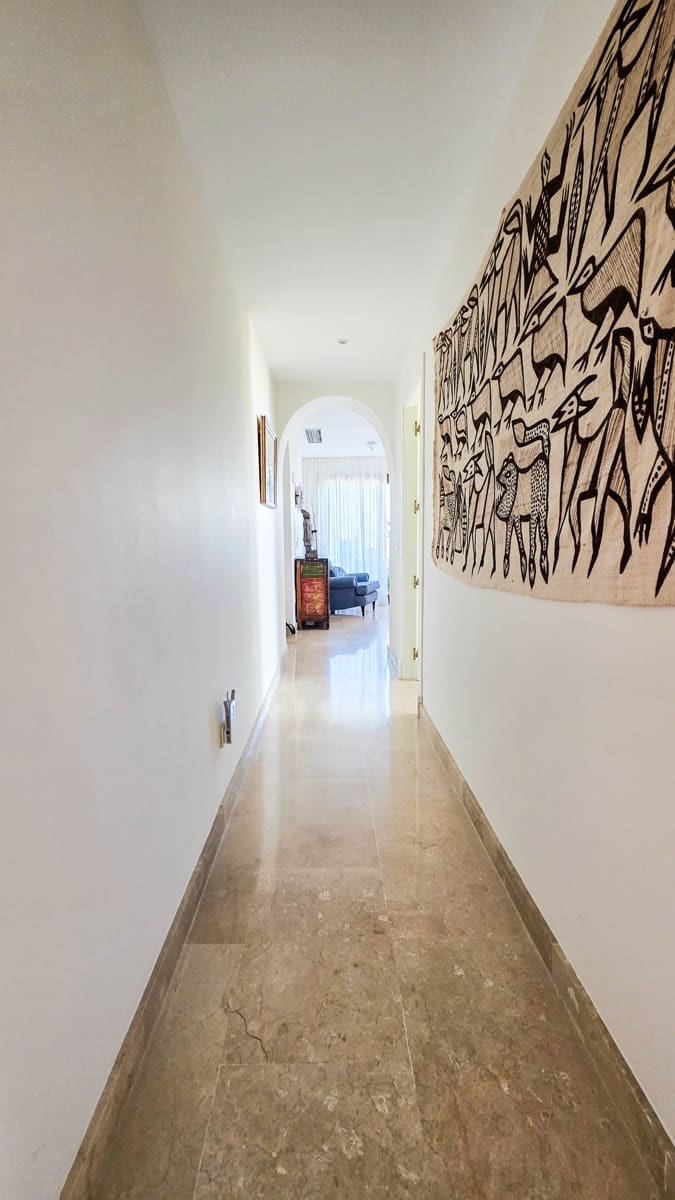 3 makuuhuone Kattohuoneisto myytävänä paikassa La Duquesa / Puerto de la Duquesa mukana uima-altaan 
autotalli - 529 000 € (Ref: 9614436)