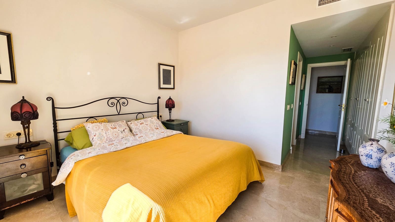 3 makuuhuone Kattohuoneisto myytävänä paikassa La Duquesa / Puerto de la Duquesa mukana uima-altaan 
autotalli - 529 000 € (Ref: 9614436)