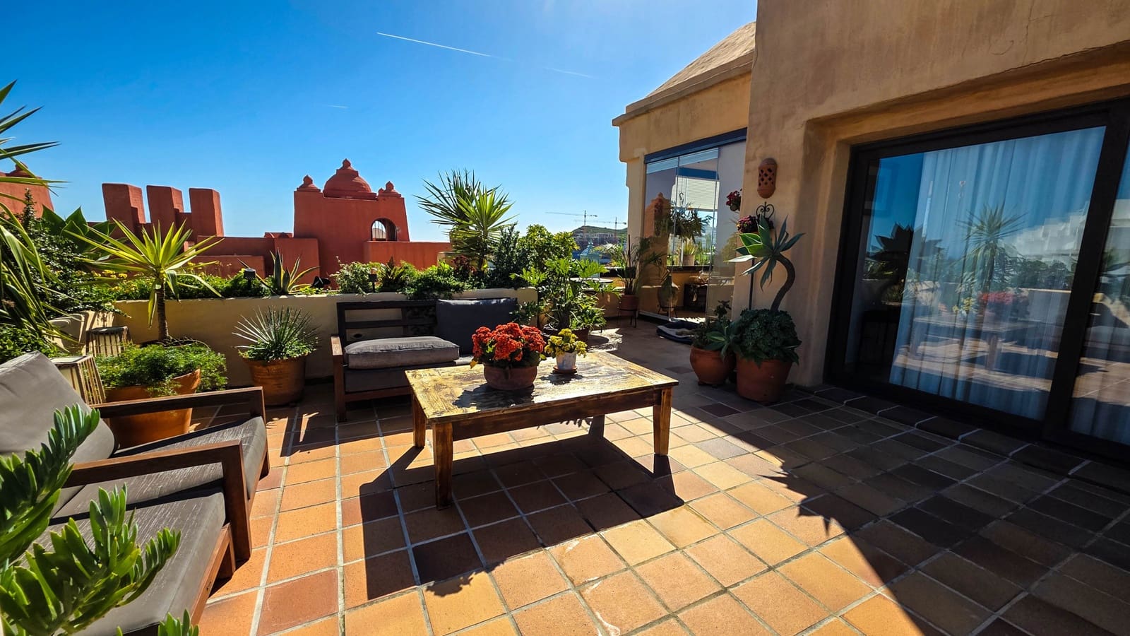 3 makuuhuone Kattohuoneisto myytävänä paikassa La Duquesa / Puerto de la Duquesa mukana uima-altaan 
autotalli - 529 000 € (Ref: 9614436)