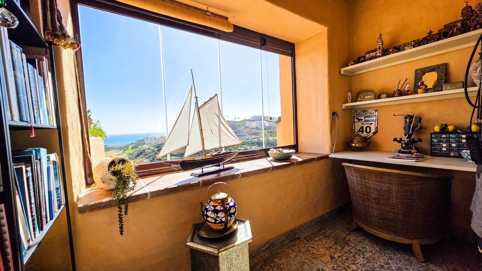 3 makuuhuone Kattohuoneisto myytävänä paikassa La Duquesa / Puerto de la Duquesa mukana uima-altaan 
autotalli - 529 000 € (Ref: 9614436)