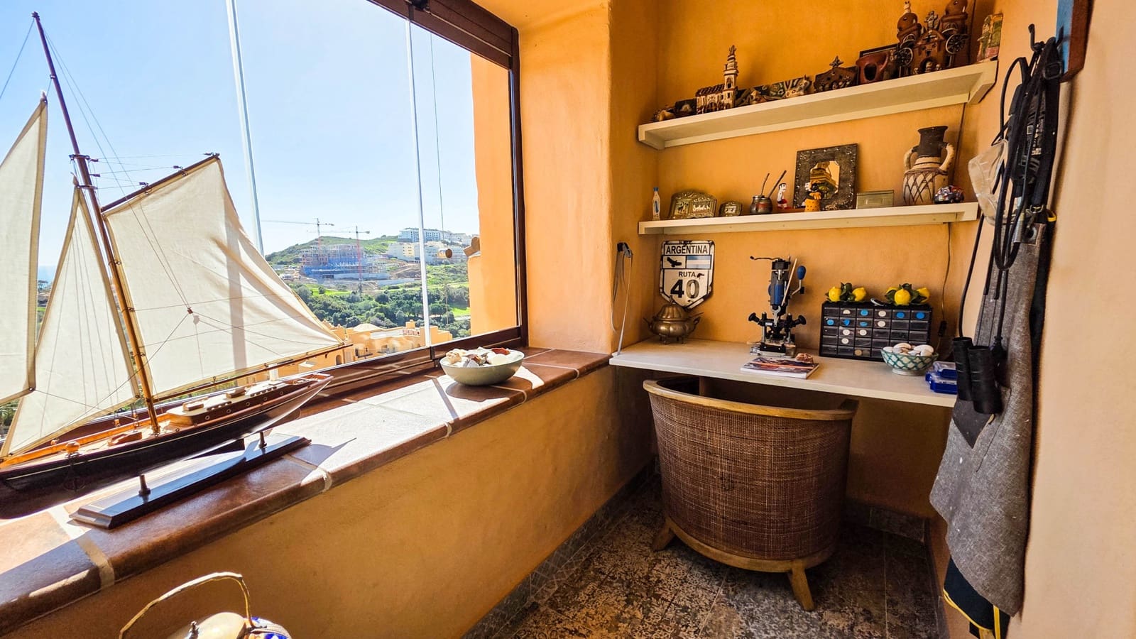 3 makuuhuone Kattohuoneisto myytävänä paikassa La Duquesa / Puerto de la Duquesa mukana uima-altaan 
autotalli - 529 000 € (Ref: 9614436)