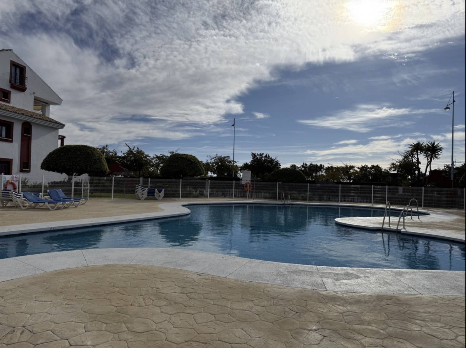 2 bedroom Apartment for sale in San Pedro de Alcantara with pool garage - € 520,000 (Ref: 9629587)