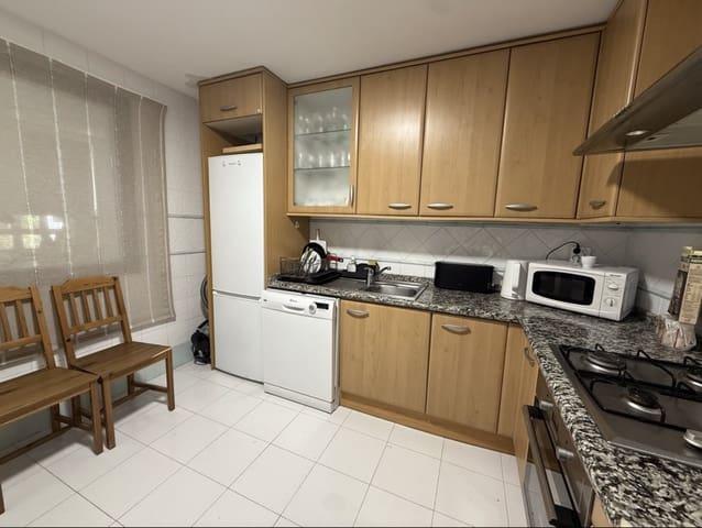 2 bedroom Apartment for sale in San Pedro de Alcantara, Marbella with pool garage - € 520,000 (Ref: 9629587)