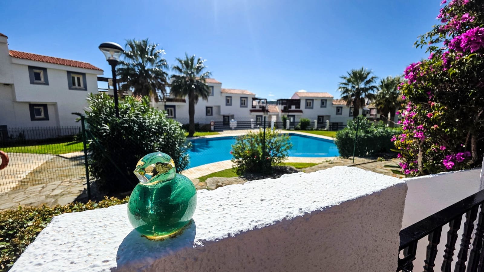 2 bedroom Apartment for sale in La Duquesa / Puerto de la Duquesa with pool garage - € 269,000 (Ref: 9672708)