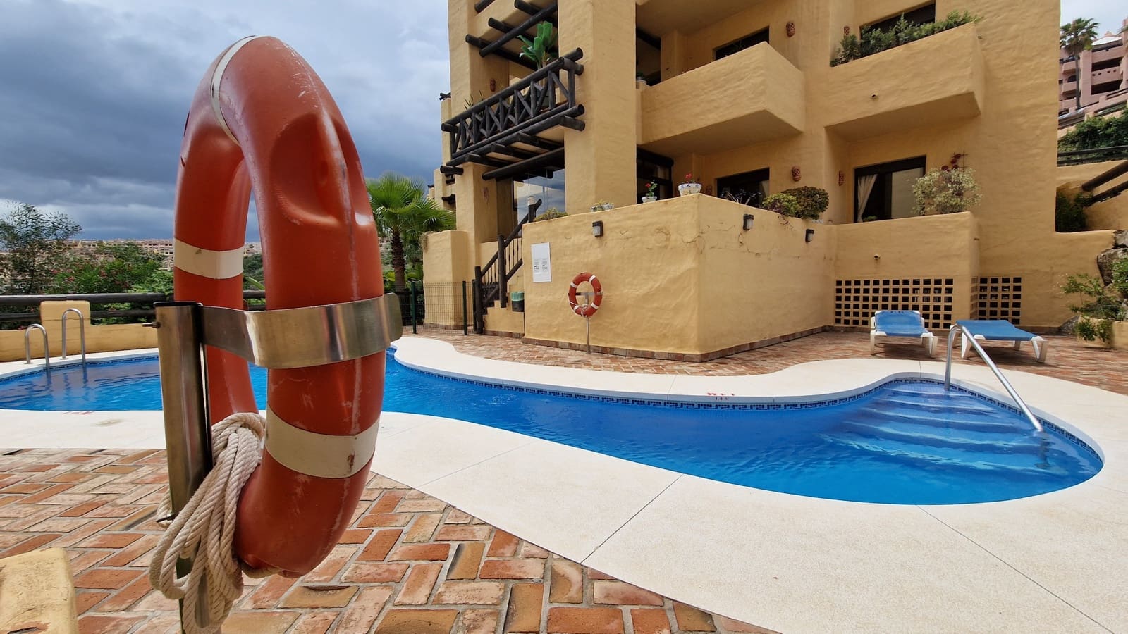 Apartamento de 3 habitaciones en La Duquesa / Puerto de la Duquesa en venta con garaje - 319.000 € (Ref: 9672709)