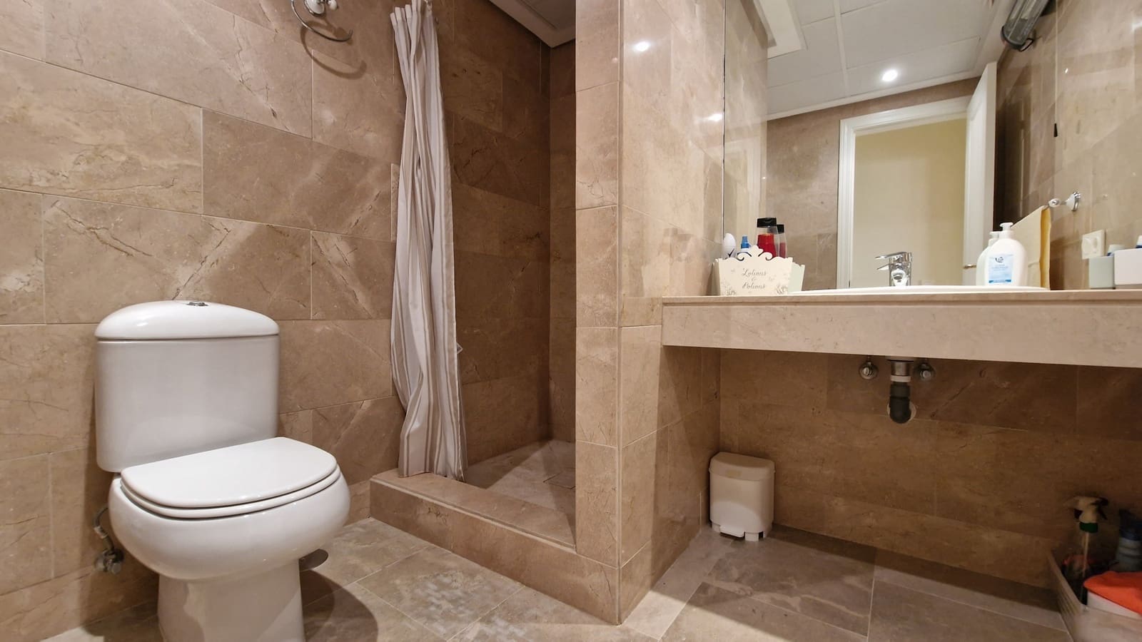 Apartamento de 3 habitaciones en La Duquesa / Puerto de la Duquesa en venta con garaje - 319.000 € (Ref: 9672709)