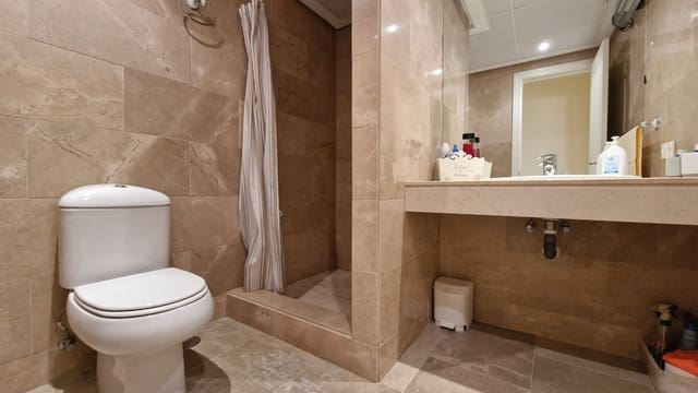 3 soverom Leilighet til salgs i La Duquesa / Puerto de la Duquesa, Manilva med garasje - € 319 000 (Ref: 9672709)