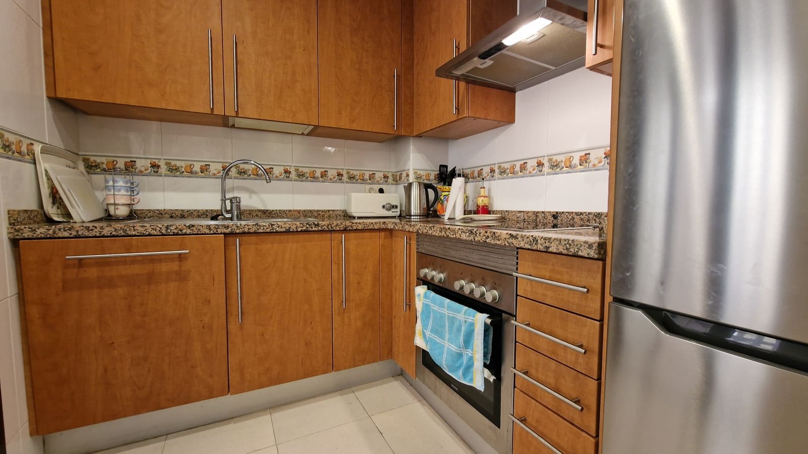 3 bedroom Apartment for sale in La Duquesa / Puerto de la Duquesa with garage - € 319,000 (Ref: 9672709)
