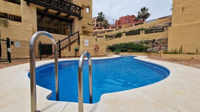 3 slaapkamer Appartement te koop in La Duquesa / Puerto de la Duquesa, Manilva met garage - € 319.000 (Ref: 9672709)