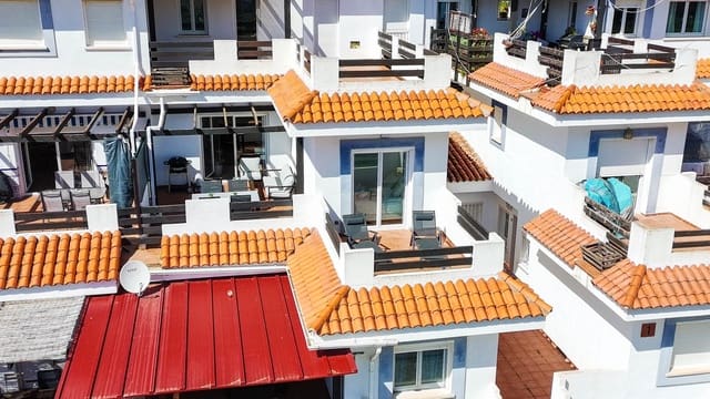 2 bedroom Apartment for sale in La Duquesa / Puerto de la Duquesa, Manilva with pool garage - € 299,900 (Ref: 9676734)