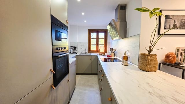 1 soveværelse Lejlighed til salg i La Duquesa / Puerto de la Duquesa, Manilva - € 220.000 (Ref: 9685689)