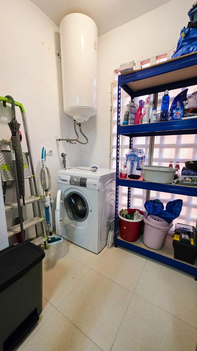 2 sovrum Lägenhet till salu i La Duquesa / Puerto de la Duquesa med pool garage - 310 000 € (Ref: 9740462)