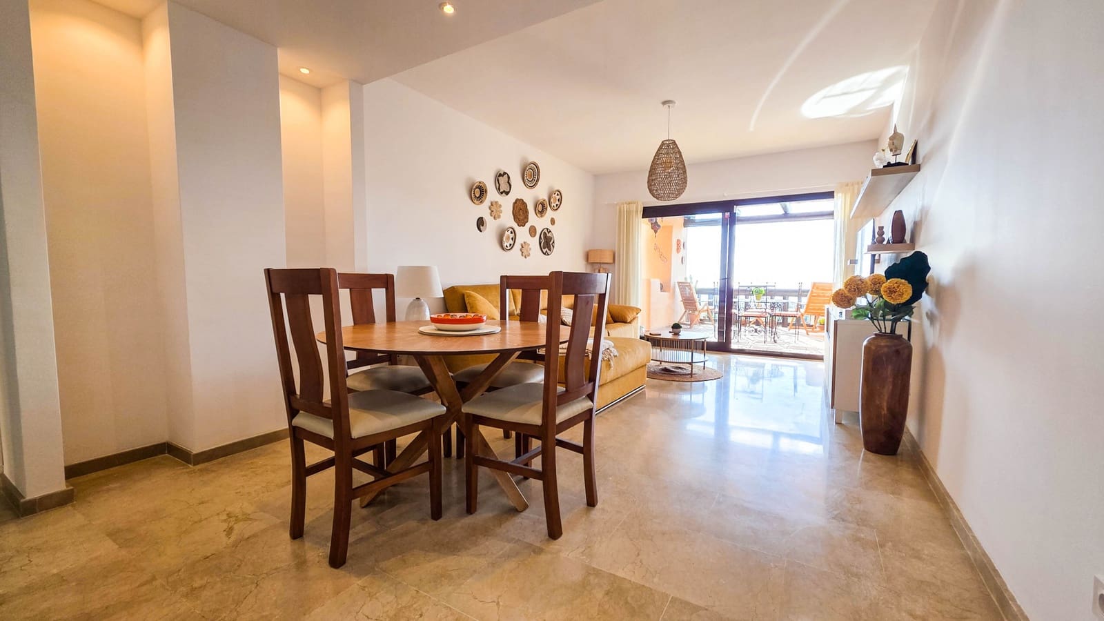 2 sovrum Lägenhet till salu i La Duquesa / Puerto de la Duquesa med pool garage - 310 000 € (Ref: 9740462)