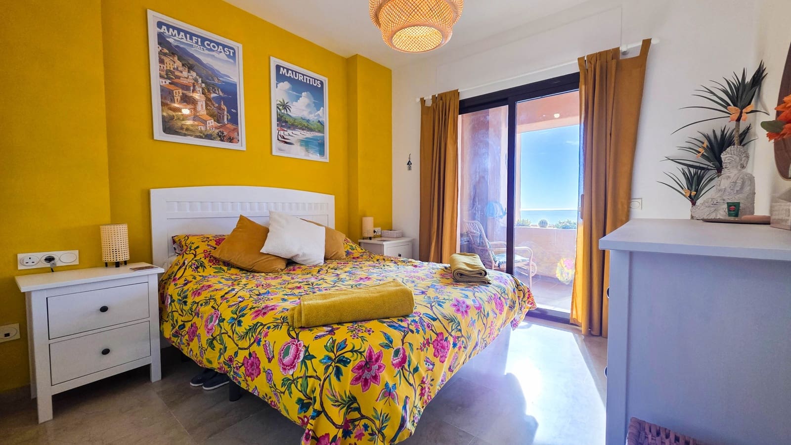 2 sovrum Lägenhet till salu i La Duquesa / Puerto de la Duquesa med pool garage - 310 000 € (Ref: 9740462)