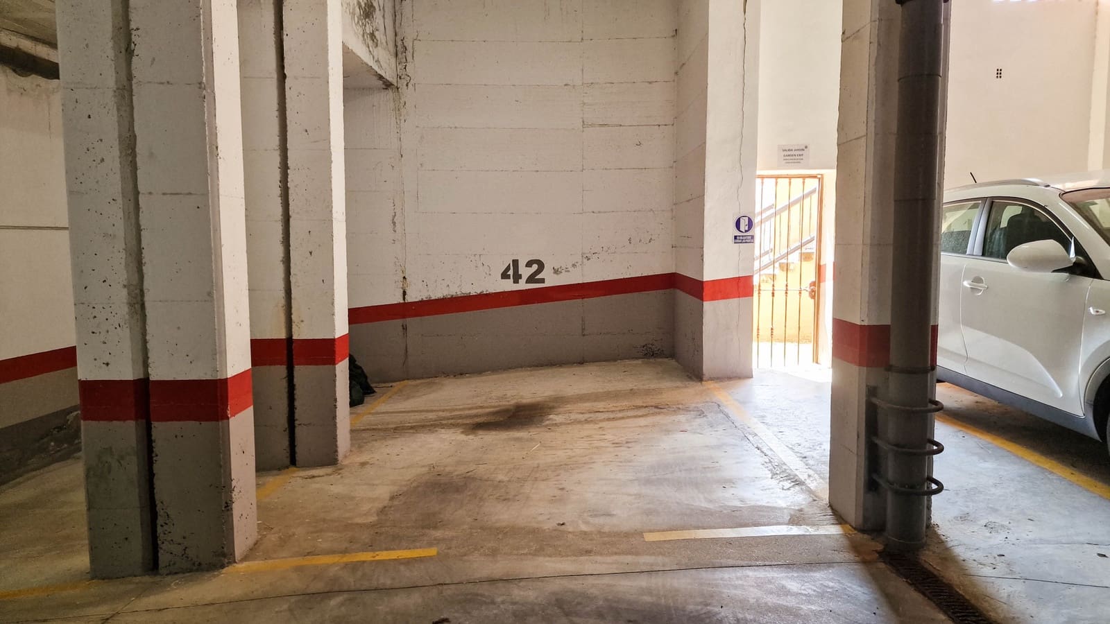 2 sovrum Lägenhet till salu i La Duquesa / Puerto de la Duquesa med pool garage - 310 000 € (Ref: 9740462)