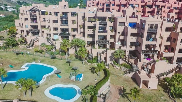 2 sovrum Lägenhet till salu i La Duquesa / Puerto de la Duquesa, Manilva med pool garage - 310 000 € (Ref: 9740462)