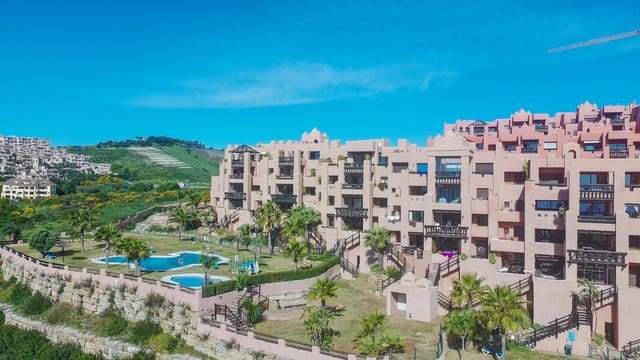 2 sovrum Lägenhet till salu i La Duquesa / Puerto de la Duquesa, Manilva med pool garage - 310 000 € (Ref: 9740462)