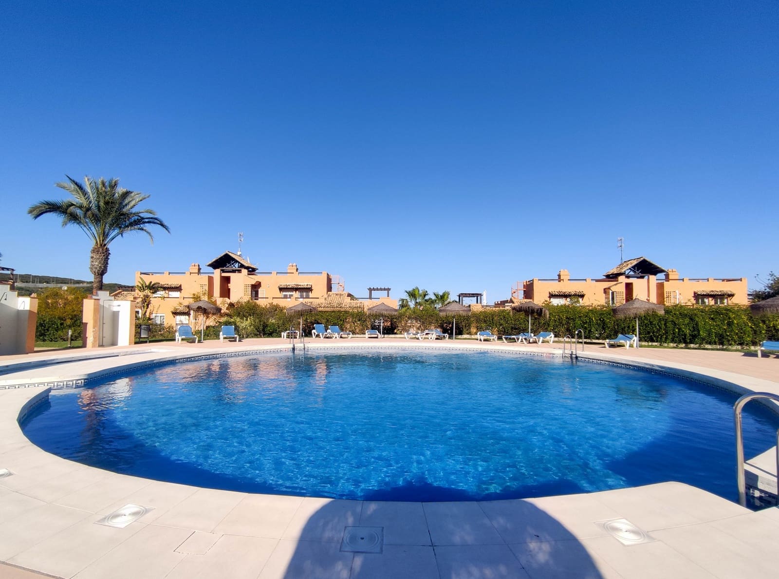 2 chambre Penthouse à vendre à Casares avec piscine garage - 255 000 € (Ref: 9761497)