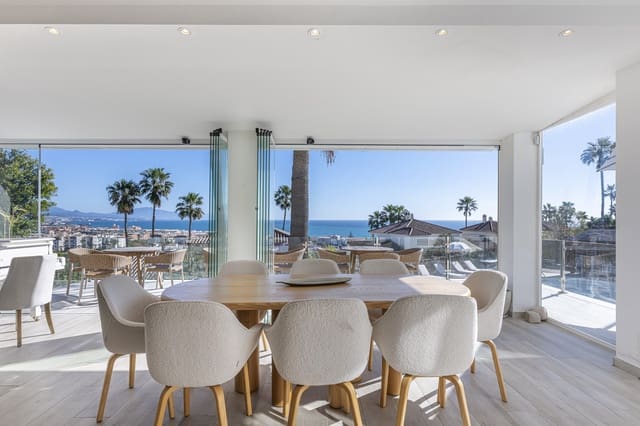 Chalet de 6 habitaciones en La Duquesa / Puerto de la Duquesa, Manilva en venta con piscina garaje - 2.800.000 € (Ref: 9777245)