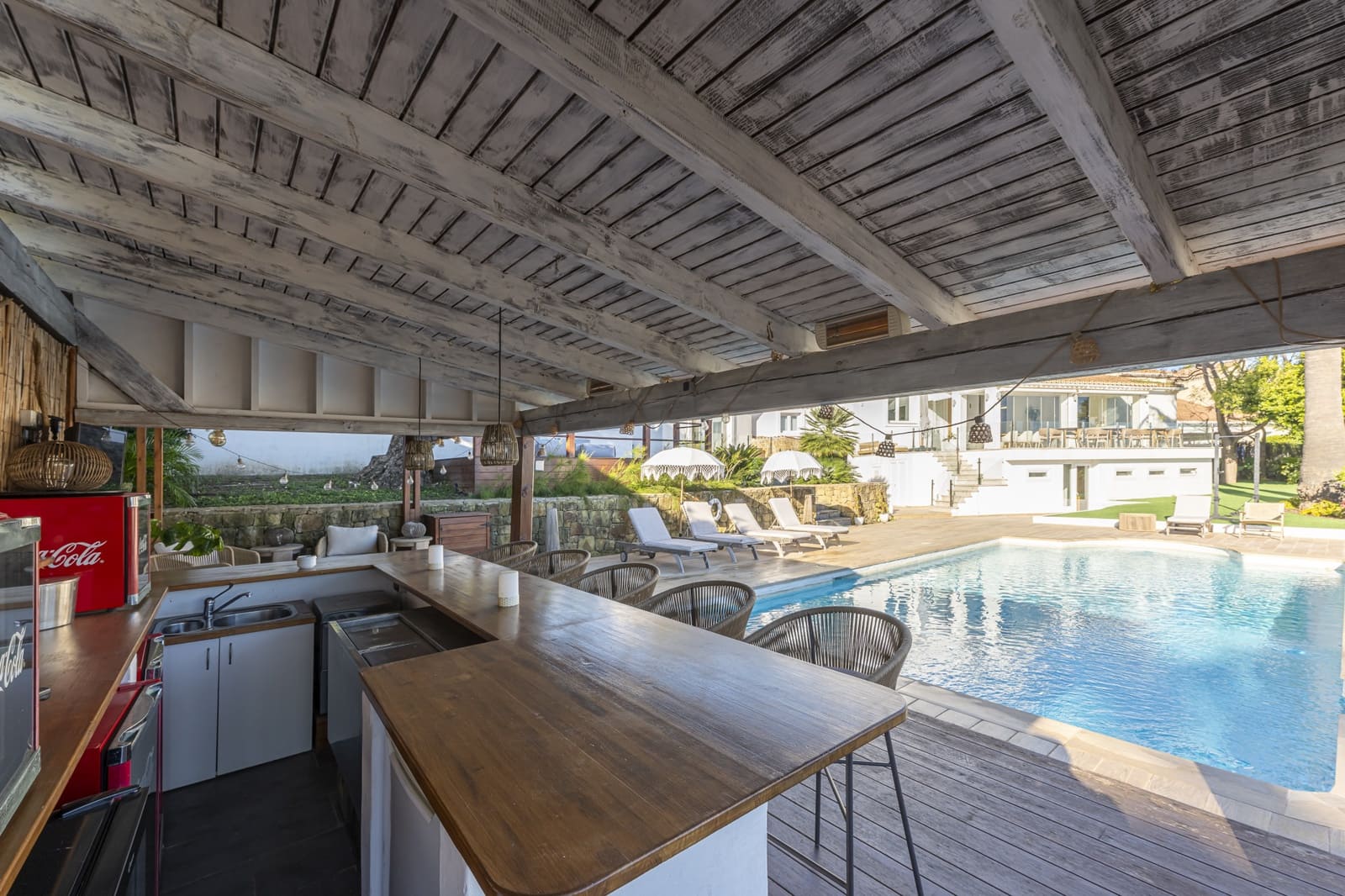 Chalet de 6 habitaciones en La Duquesa / Puerto de la Duquesa en venta con piscina garaje - 2.800.000 € (Ref: 9777245)