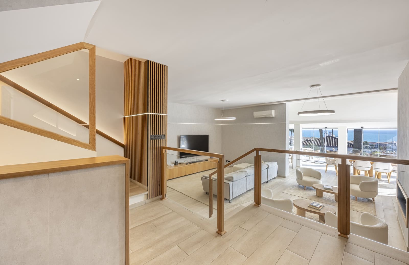 6 soveværelse Villa til salg i La Duquesa / Puerto de la Duquesa med swimmingpool garage - € 2.750.000 (Ref: 9777245)