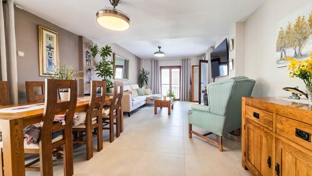 3 slaapkamer Penthouse te koop in La Duquesa / Puerto de la Duquesa, Manilva met zwembad garage - € 389.000 (Ref: 9783392)