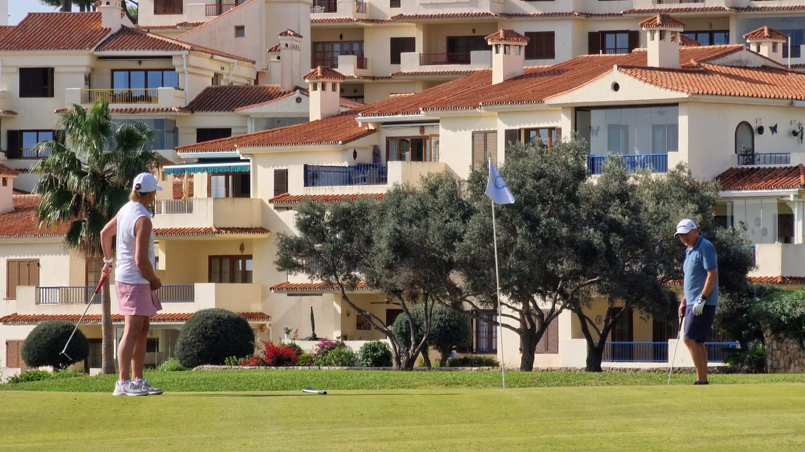 3 soveværelse Penthouse til salg i La Duquesa / Puerto de la Duquesa med swimmingpool garage - € 389.000 (Ref: 9783392)