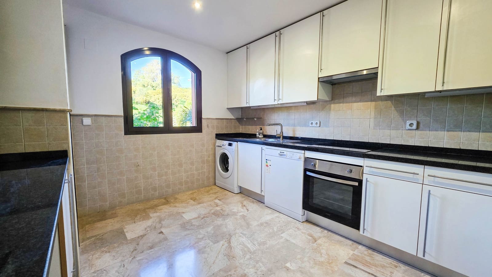 3 bedroom Penthouse for sale in Buenas Noches with pool garage - € 465,000 (Ref: 9783393)