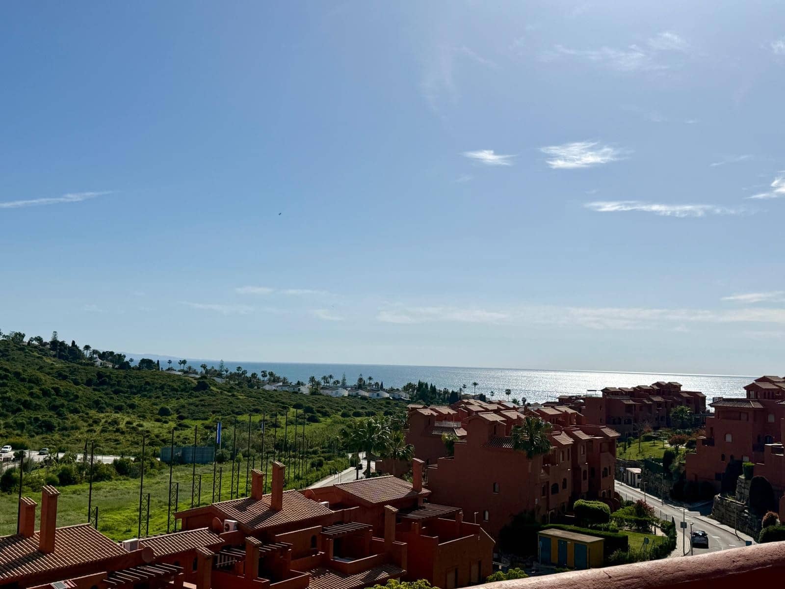 3 bedroom Penthouse for sale in Estepona with pool garage - € 465,000 (Ref: 9783393)