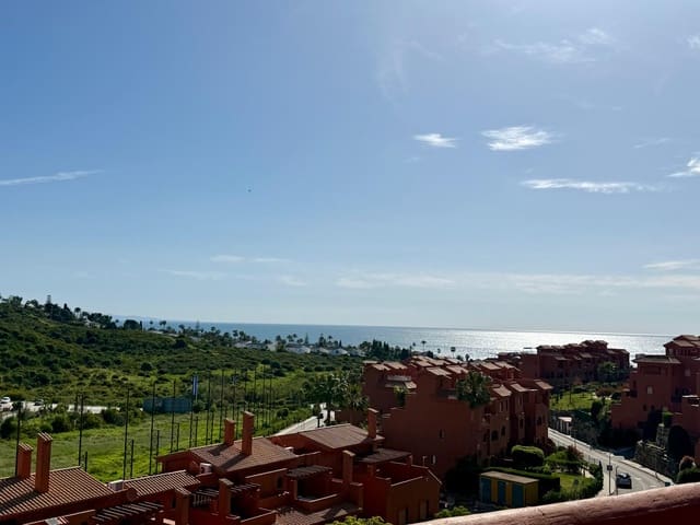 3 chambre Penthouse à vendre à Buenas Noches, Estepona avec piscine garage - 465 000 € (Ref: 9783393)