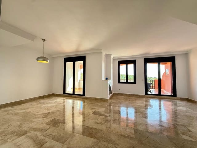 3 soverom Penthouse til salgs i Buenas Noches, Estepona med svømmebasseng garasje - € 455 000 (Ref: 9783393)
