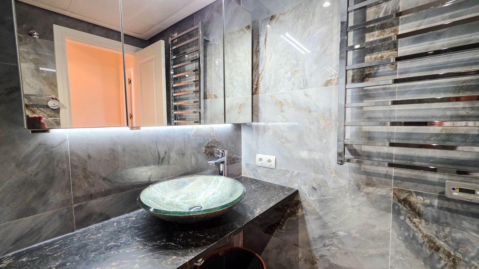 3 Zimmer Apartment zu verkaufen in La Duquesa / Puerto de la Duquesa mit Pool Garage - 395.000 € (Ref: 9783478)