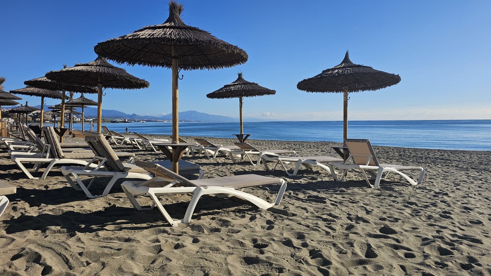 3 Zimmer Apartment zu verkaufen in La Duquesa / Puerto de la Duquesa mit Pool Garage - 395.000 € (Ref: 9783478)