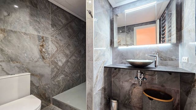 3 slaapkamer Appartement te koop in La Duquesa / Puerto de la Duquesa, Manilva met zwembad garage - € 395.000 (Ref: 9783478)