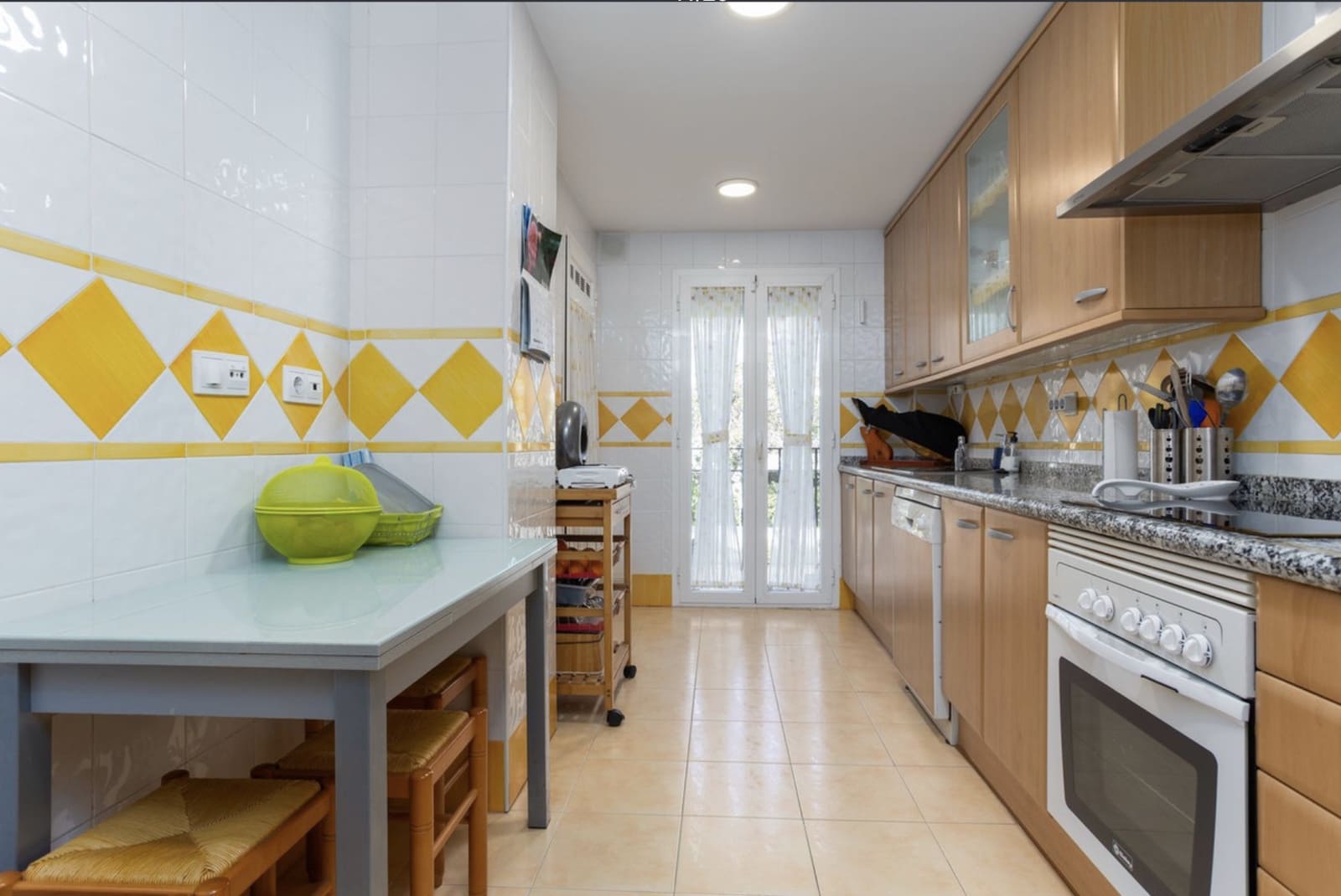 2 bedroom Apartment for sale in San Pedro de Alcantara with pool garage - € 700,000 (Ref: 9827510)