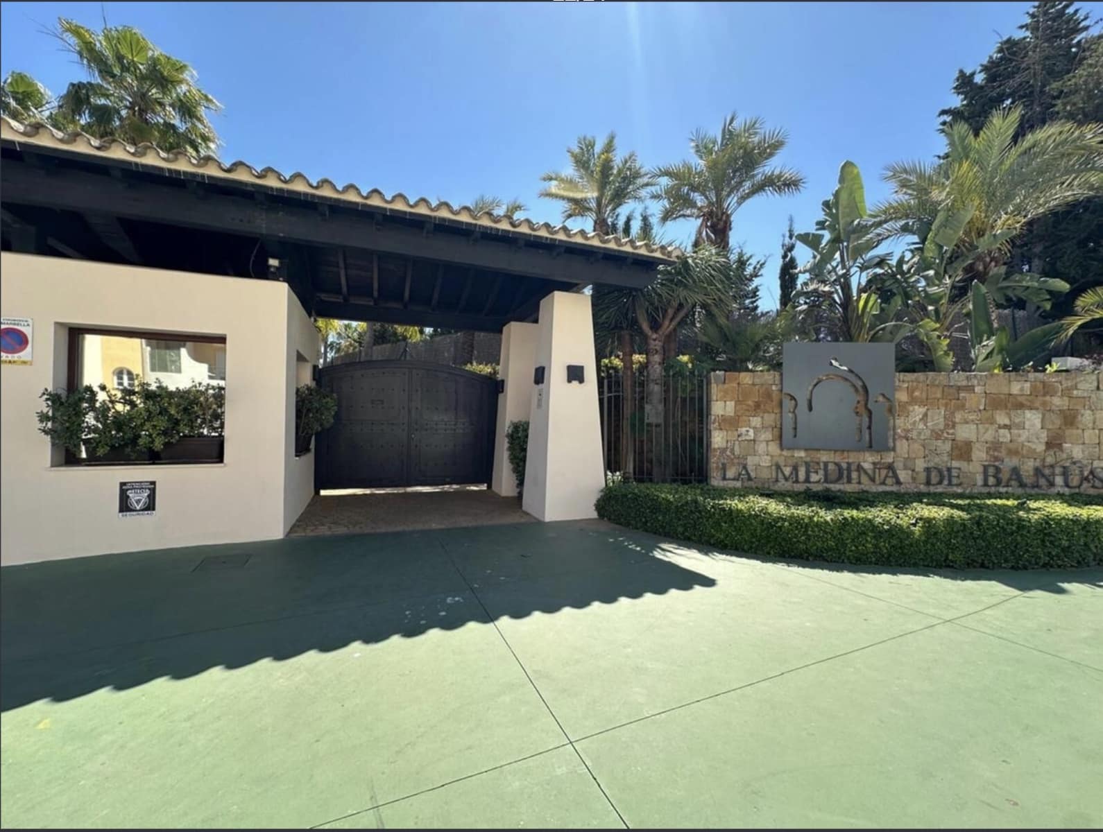 3 Zimmer Penthouse zu verkaufen in Nueva Andalucia mit Pool Garage - 1.525.000 € (Ref: 9829762)
