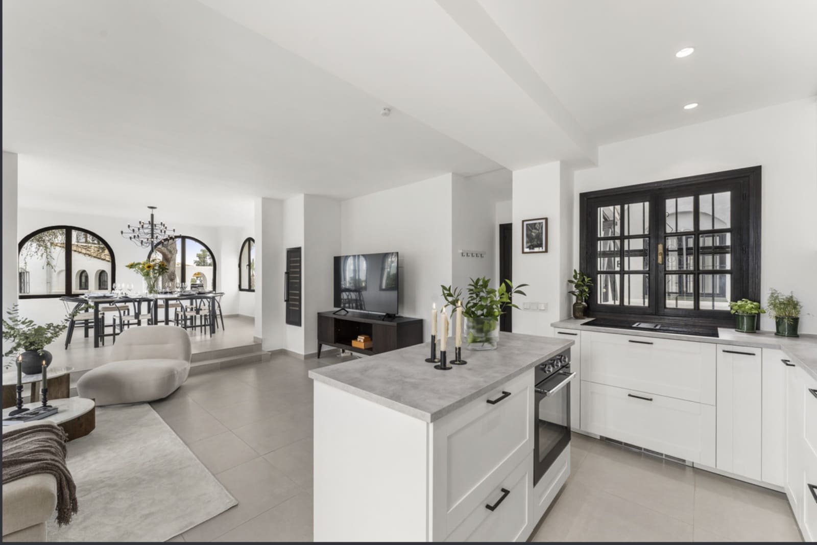 3 soverom Leilighet til salgs i Marbella med svømmebasseng garasje - € 1 295 000 (Ref: 9829763)