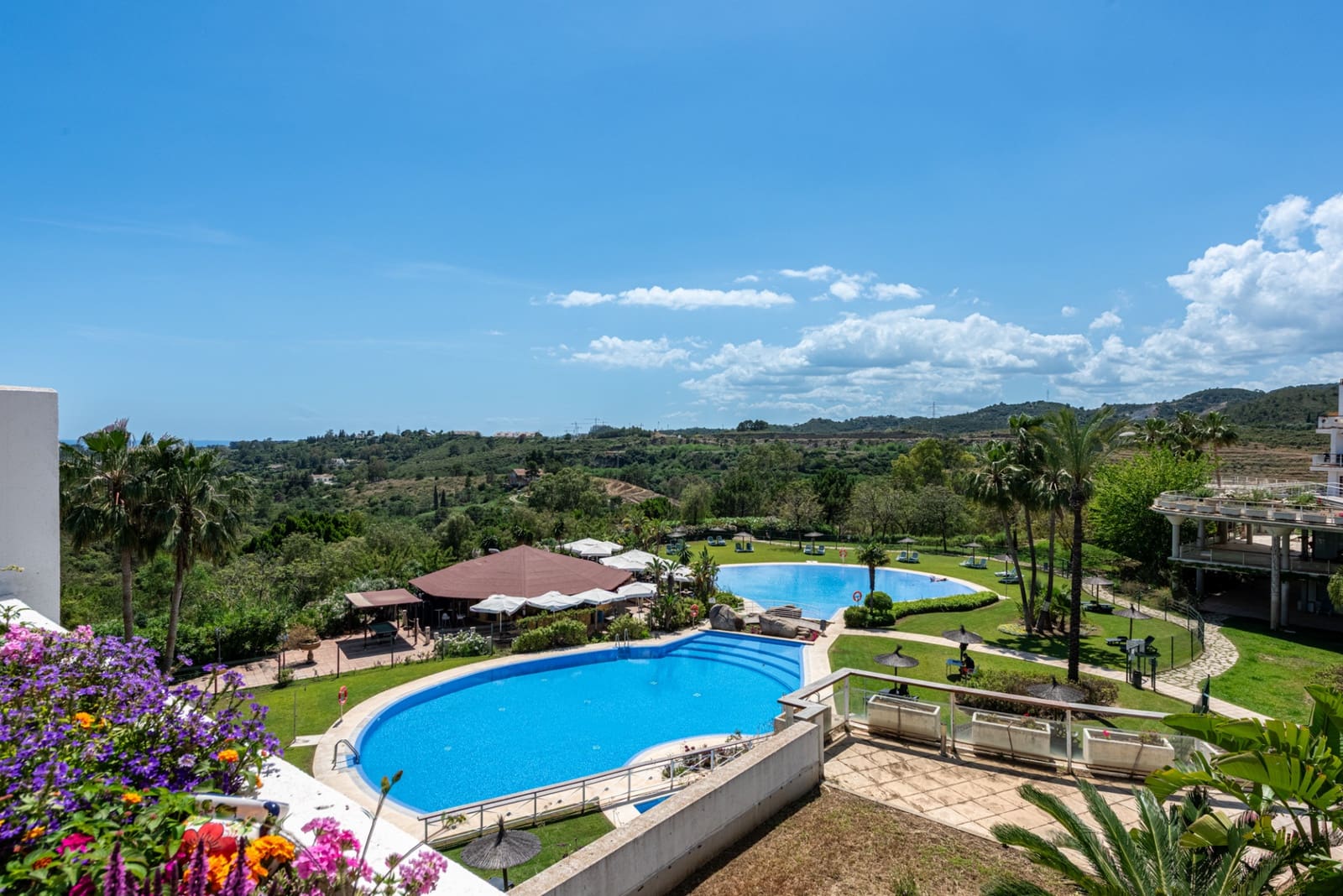 2 soveværelse Lejlighed til salg i Benahavis med swimmingpool garage - € 349.000 (Ref: 9838652)
