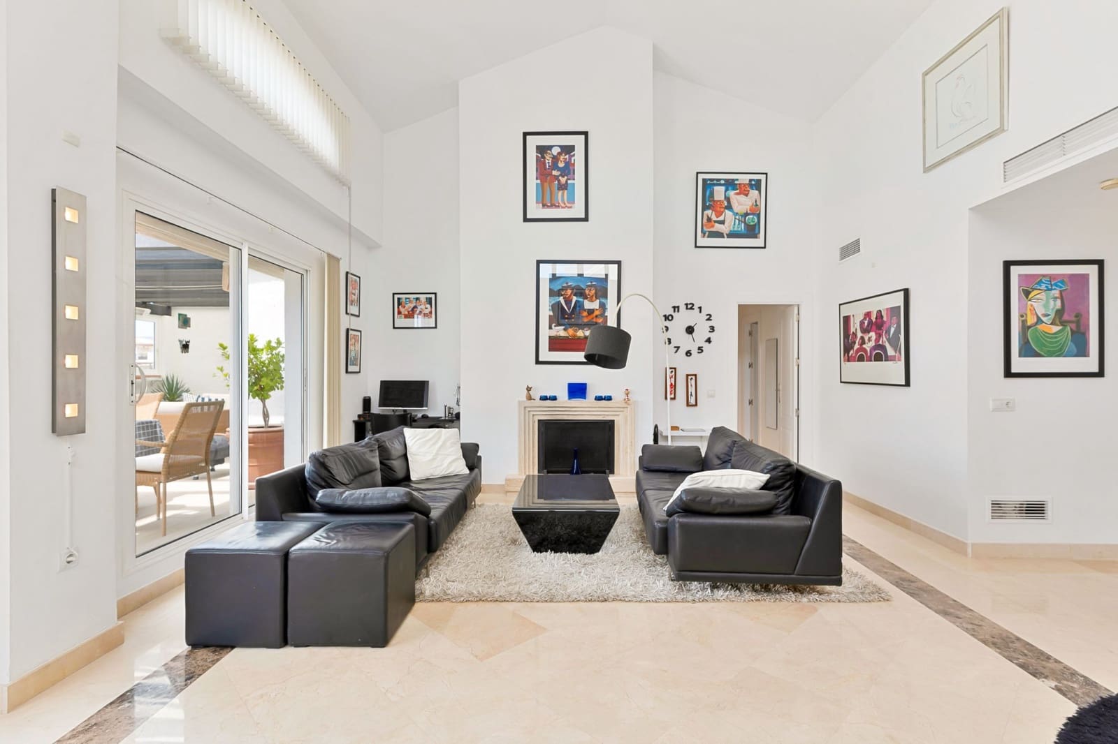3 bedroom Penthouse for sale in San Pedro de Alcantara with pool garage - € 1,550,000 (Ref: 9839975)