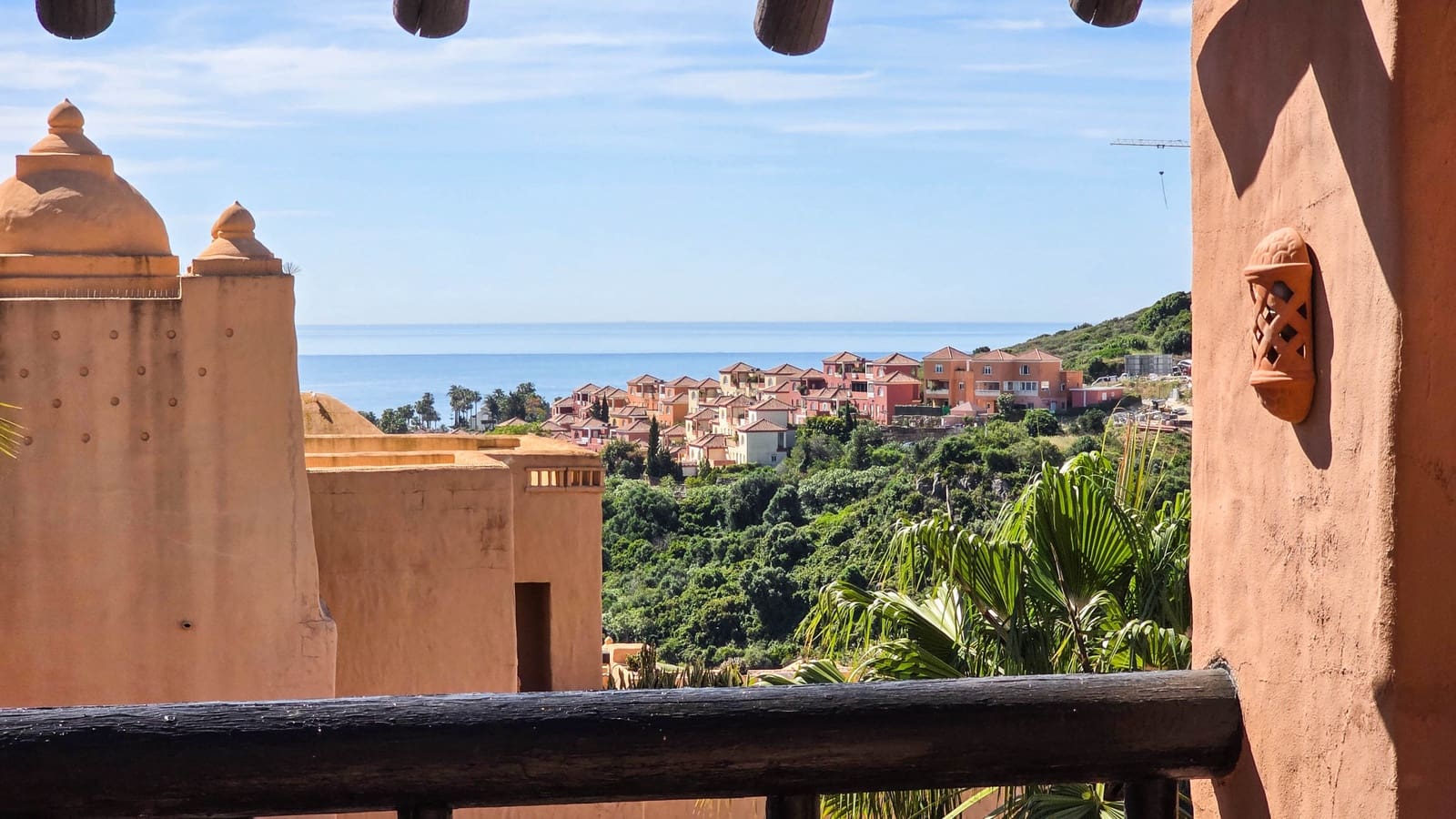 3 bedroom Penthouse for sale in La Duquesa / Puerto de la Duquesa with pool garage - € 420,000 (Ref: 9844561)