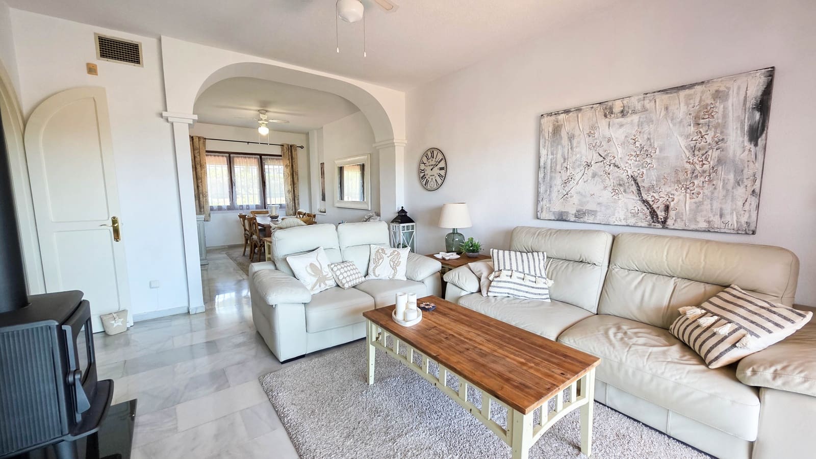 3 sovrum Hus till salu i La Duquesa / Puerto de la Duquesa med pool - 485 000 € (Ref: 9859063)